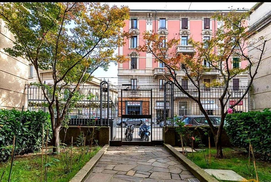 Апартаменти A Casa Di... Мілан Екстер'єр фото